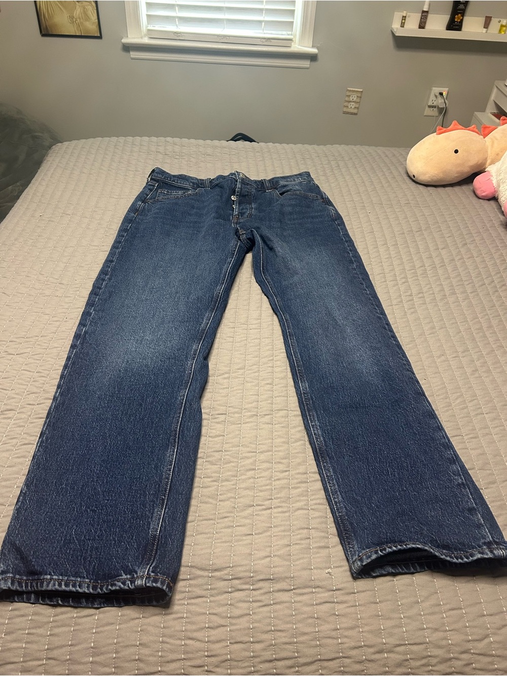 Old Navy Straight Leg Jeans in Dark Blue Wash